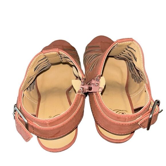 Delicious Women’s Burgundy Heels(Size 5.5) - Picture 4 of 7